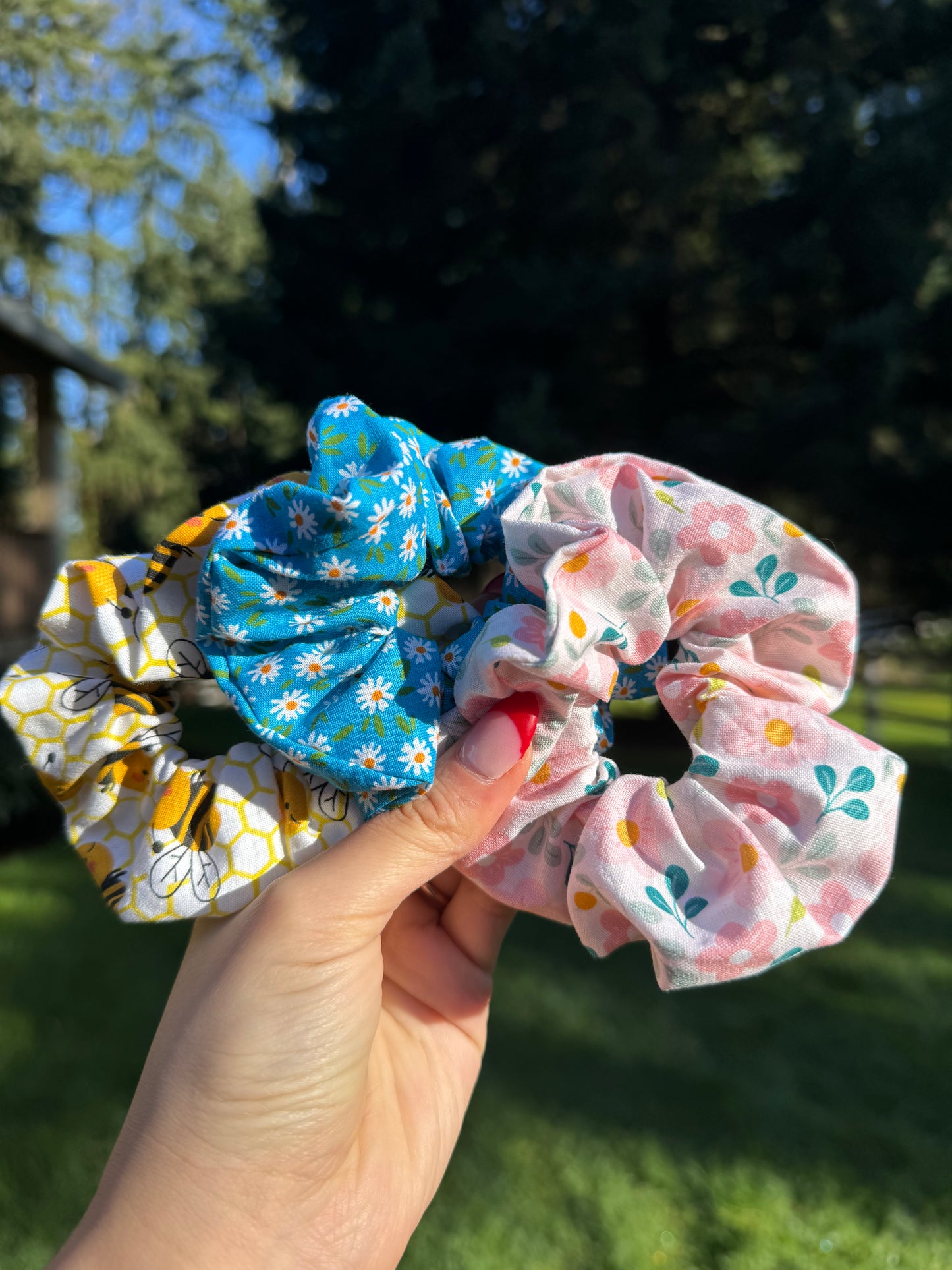 Daisy Delight Scrunchie
